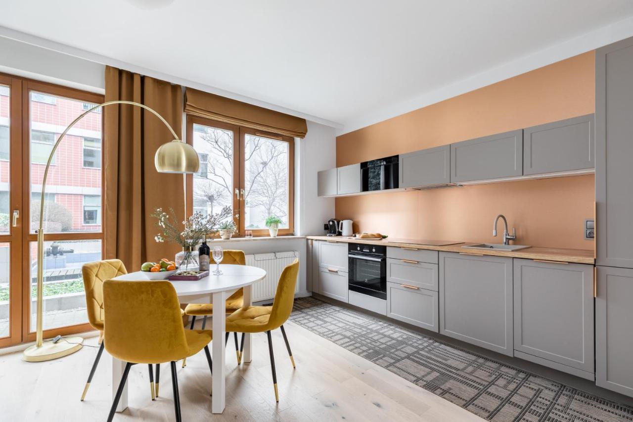 Apartment P&o Okrzei - Stara Praga Warschau